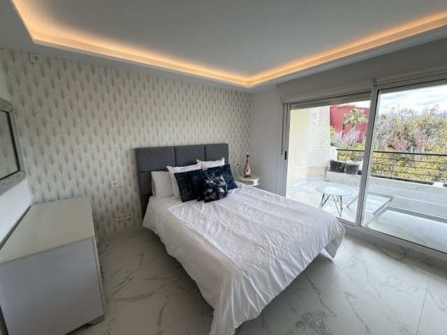 2 Bedrooms Apartment in San Pedro de Alcántara