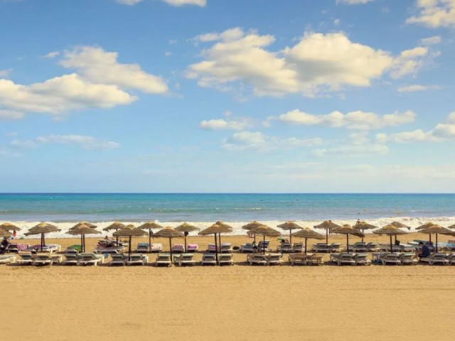Appartement avec 4 Chambres  à Estepona