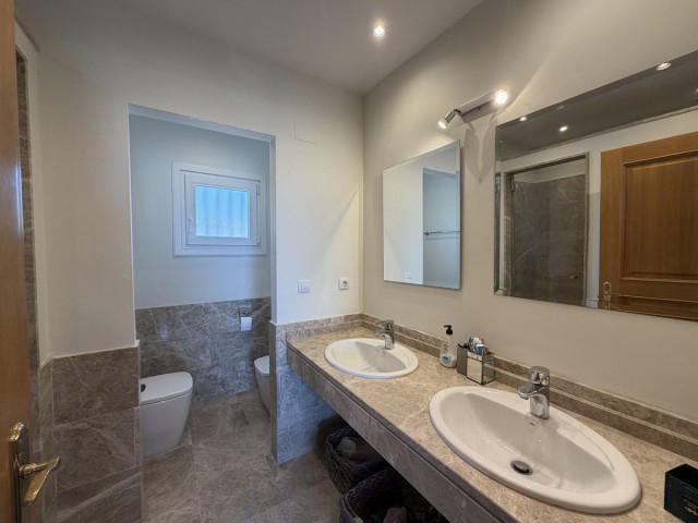 3 Bedrooms Townhouse in Marbella