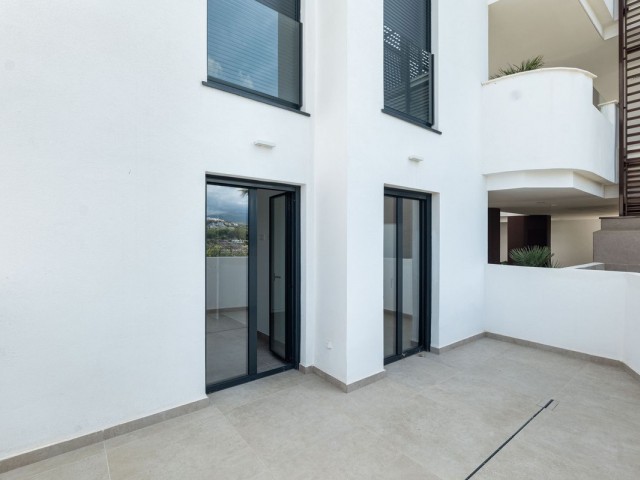 Appartement avec 3 Chambres  à Estepona