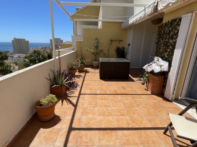 Appartement avec 3 Chambres  à Estepona