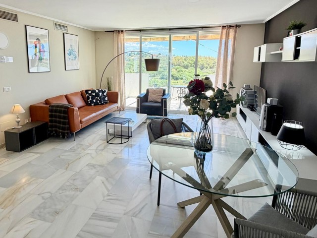 Appartement avec 3 Chambres  à Estepona