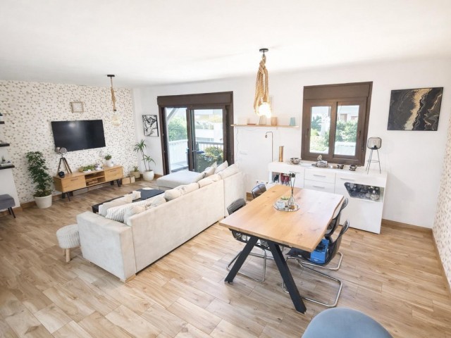 Maison mitoyenne avec 3 Chambres  à Riviera del Sol