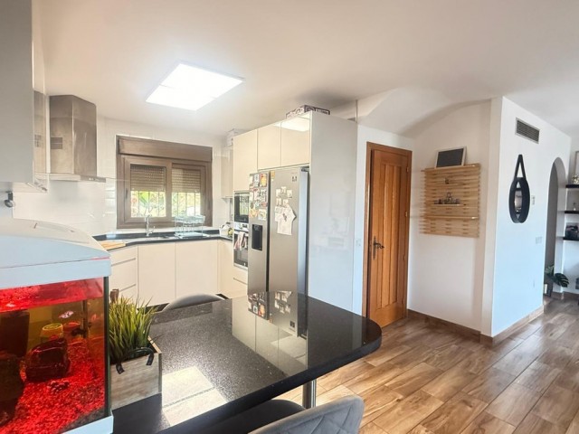 Maison mitoyenne avec 3 Chambres  à Riviera del Sol