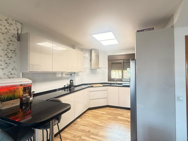 Maison mitoyenne avec 3 Chambres  à Riviera del Sol