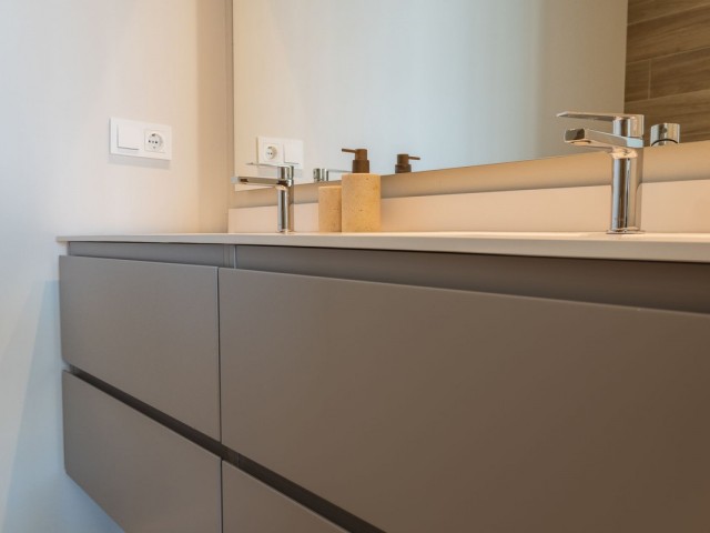 Appartement avec 2 Chambres  à Estepona
