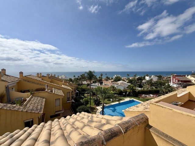 4 Soveroms Villa i Elviria