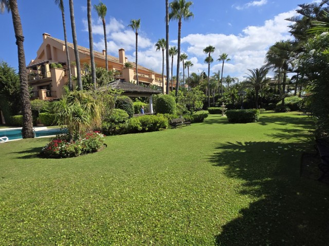 Appartement avec 2 Chambres  à Puerto Banús