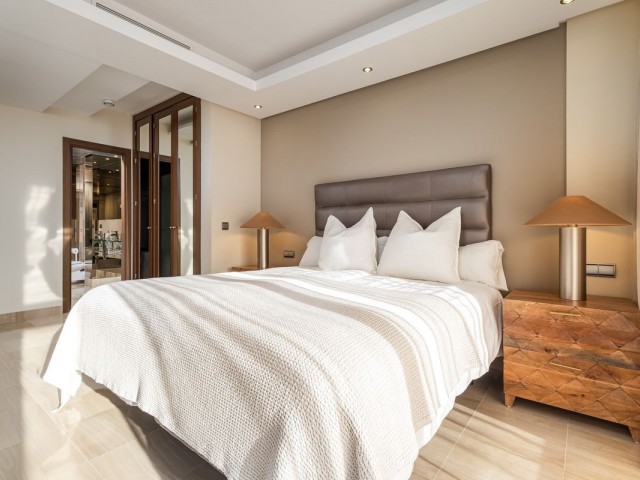 Appartement avec 4 Chambres  à Estepona