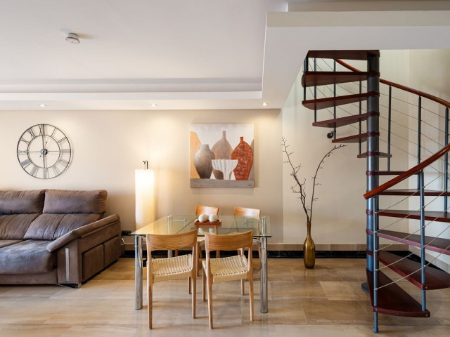Appartement avec 4 Chambres  à Estepona