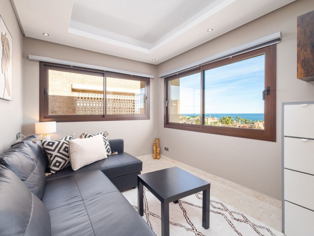 Appartement avec 4 Chambres  à Estepona