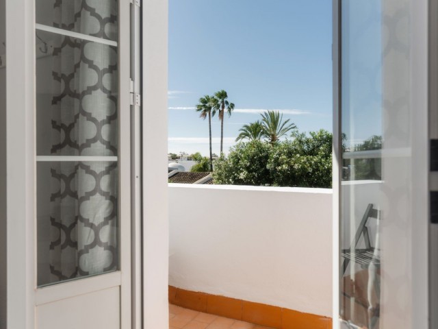 3 Slaapkamer Rijtjeshuis in Nueva Andalucía