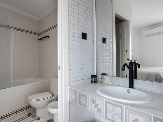 3 Slaapkamer Rijtjeshuis in Nueva Andalucía