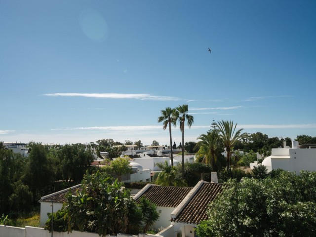 3 Slaapkamer Rijtjeshuis in Nueva Andalucía