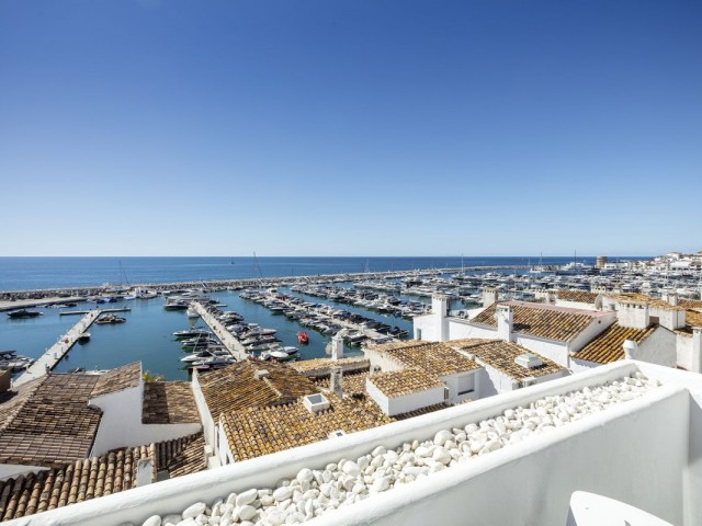 Takvåning i Puerto Banús