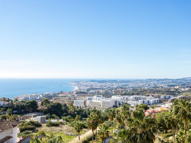 Apartment, Carvajal, R5381803