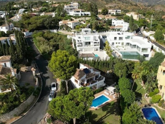 4 Bedrooms Townhouse in Marbella