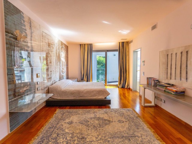 4 Bedrooms Villa in The Golden Mile