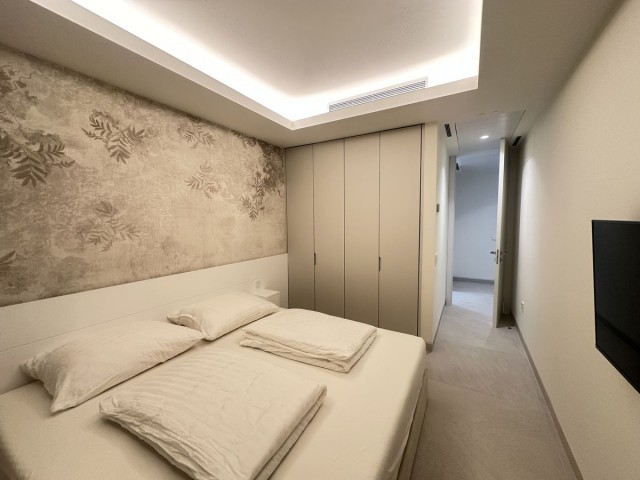 Appartement avec 3 Chambres  à Estepona