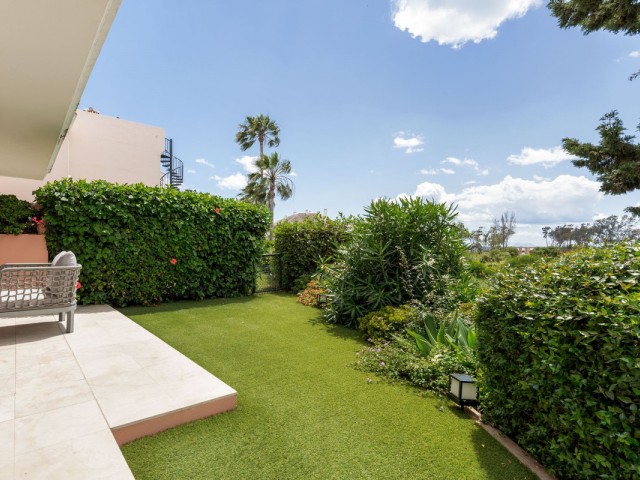 Appartement avec 2 Chambres  à Estepona