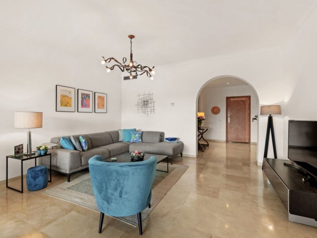 Appartement avec 2 Chambres  à Estepona