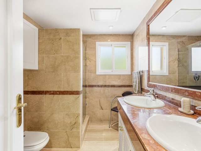 4 Schlafzimmer Apartment in Elviria