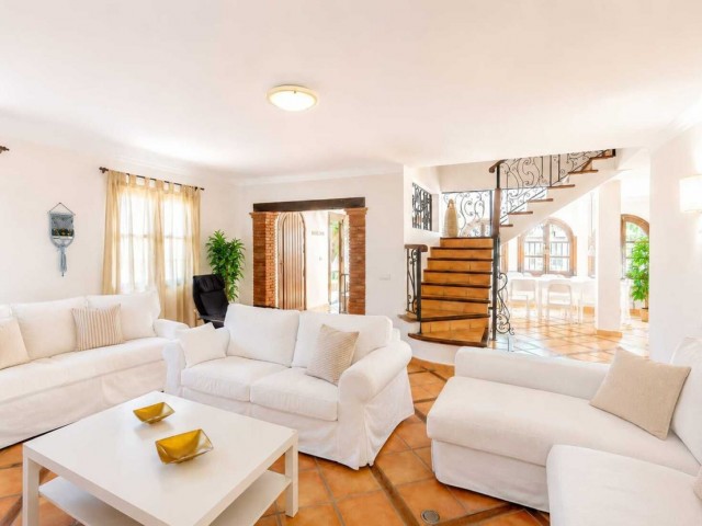6 Bedrooms Townhouse in Fuengirola