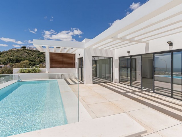 Villa avec 5 Chambres  à Benalmadena