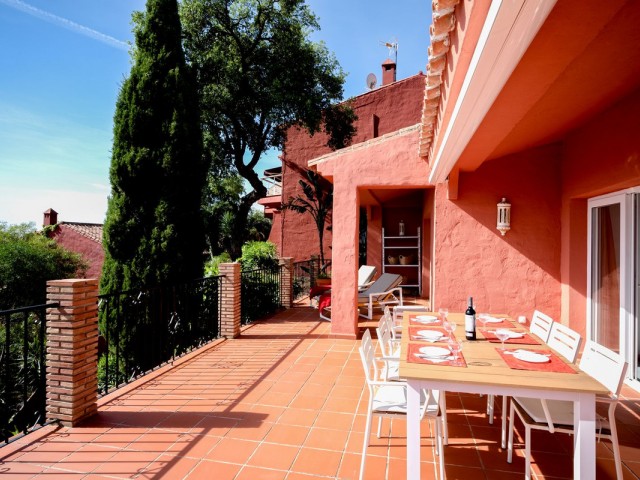 4 Soveroms Villa i Elviria
