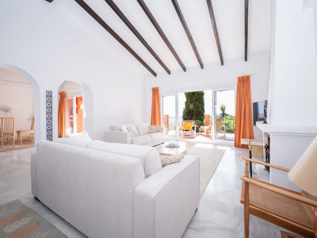 4 Soveroms Villa i Elviria