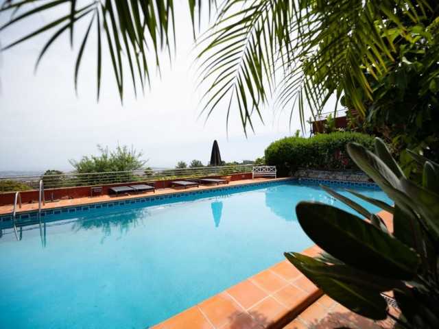 4 Soveroms Villa i Elviria