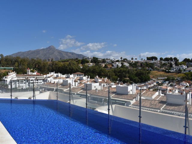 3 Bedrooms Apartment in Nueva Andalucía