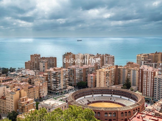 Commercial in Málaga
