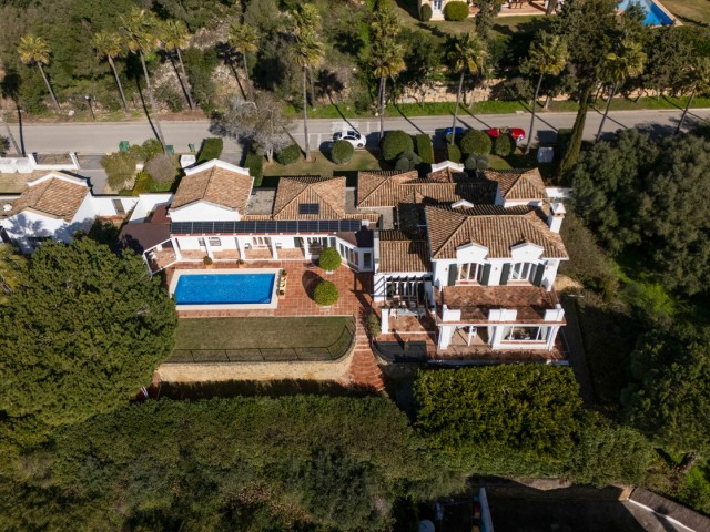 6 Soveroms Villa i Sotogrande