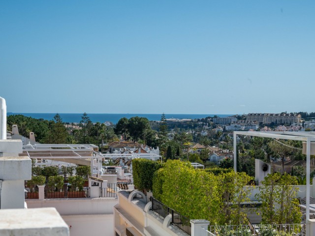 3 Slaapkamer Rijtjeshuis in Nueva Andalucía