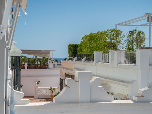3 Slaapkamer Rijtjeshuis in Nueva Andalucía