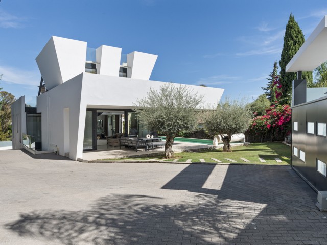 Villa, Nueva Andalucia