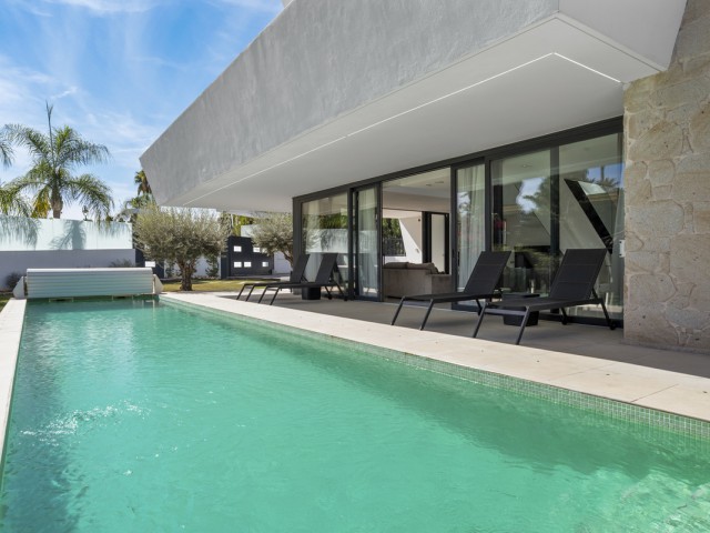5 Slaapkamer Villa in Nueva Andalucía