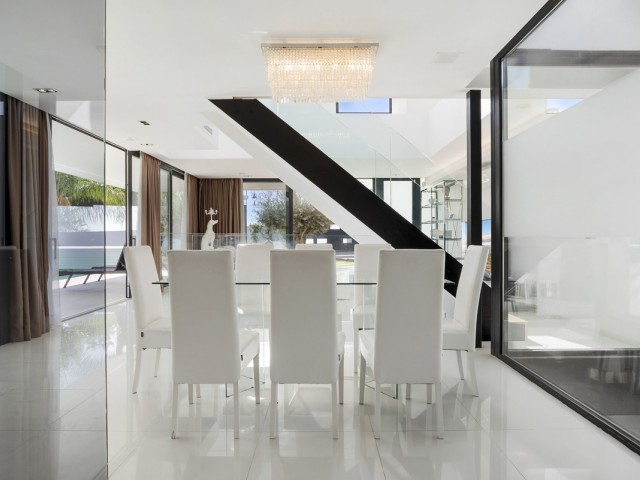 5 Slaapkamer Villa in Nueva Andalucía