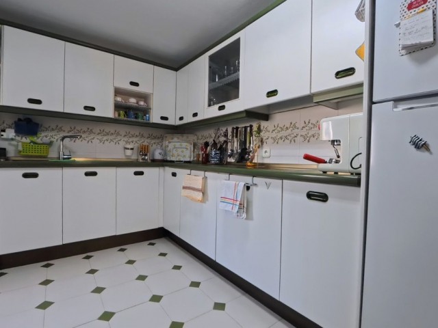 Apartment, La Carihuela, R5350096