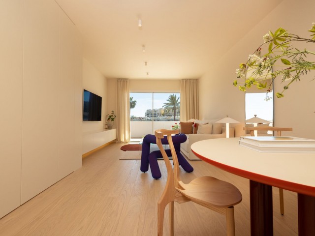 2 Bedrooms Apartment in Nueva Andalucía
