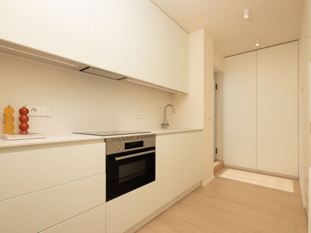 2 Bedrooms Apartment in Nueva Andalucía