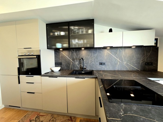 Penthouse, The Golden Mile, R5378989