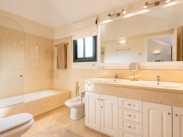 Appartement avec 3 Chambres  à Benahavís