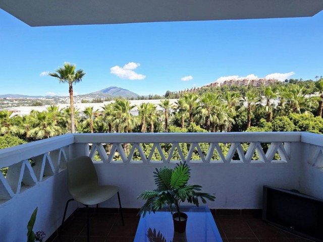 Appartement avec 3 Chambres  à Nueva Andalucía