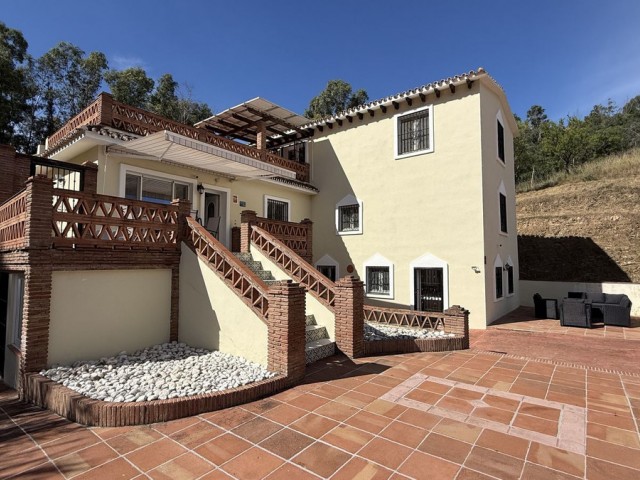 Villa avec 4 Chambres  à La Cala de Mijas