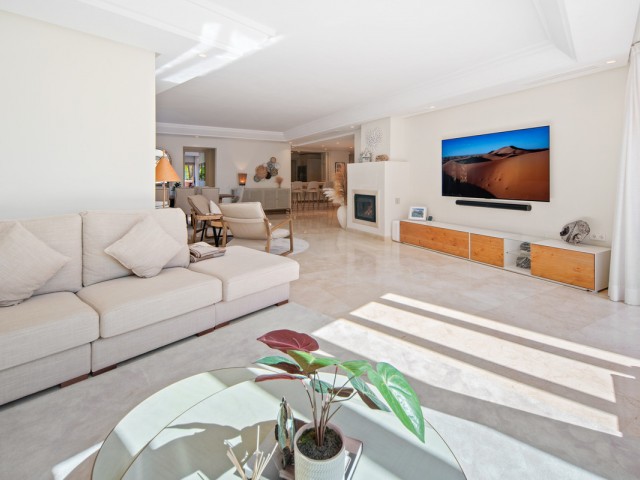 3 Bedrooms Apartment in Marbella