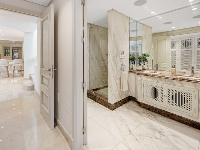 3 Bedrooms Apartment in Marbella