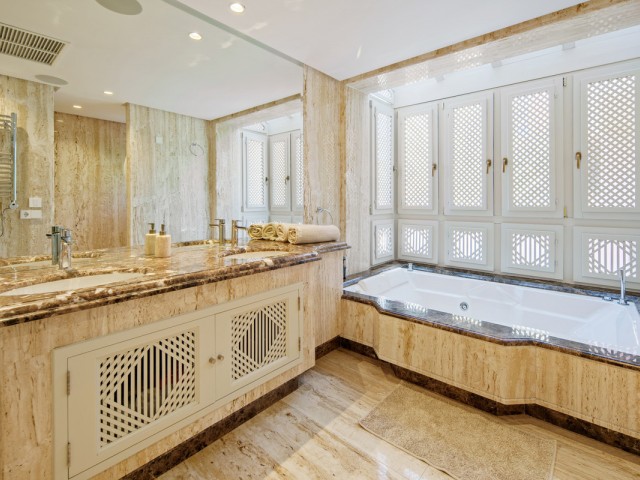 3 Bedrooms Apartment in Marbella