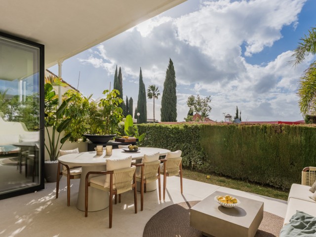 3 Slaapkamer Rijtjeshuis in Nueva Andalucía